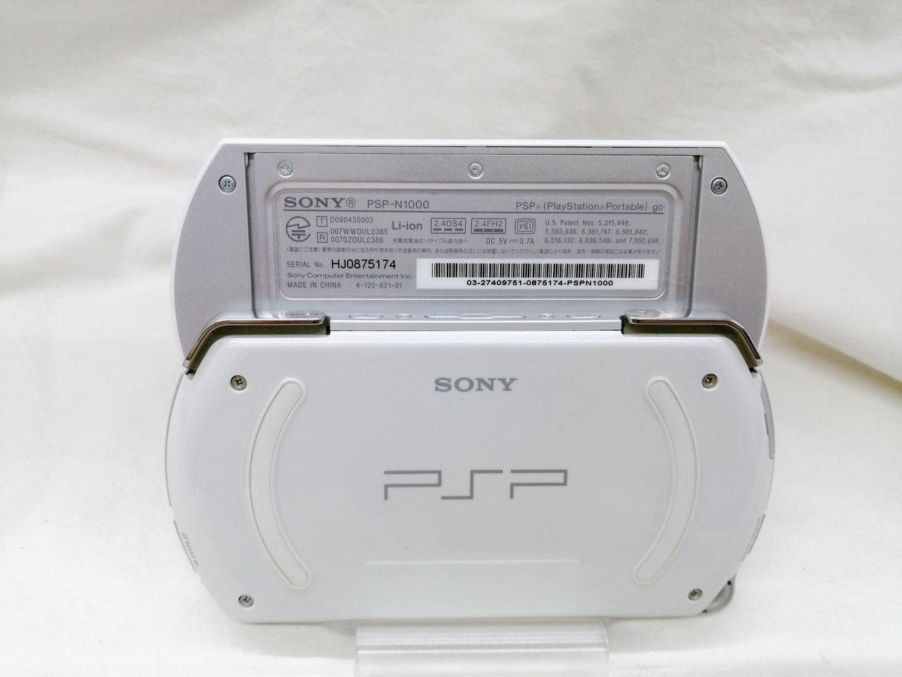 PSP go  N1000 未使用　新品　展示品　 new  unused PSP go N1000 未使用 新品 展示品 new unused