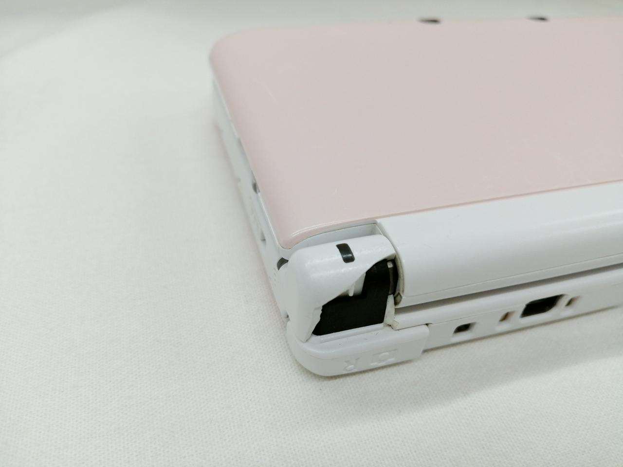 本体右側破損しています