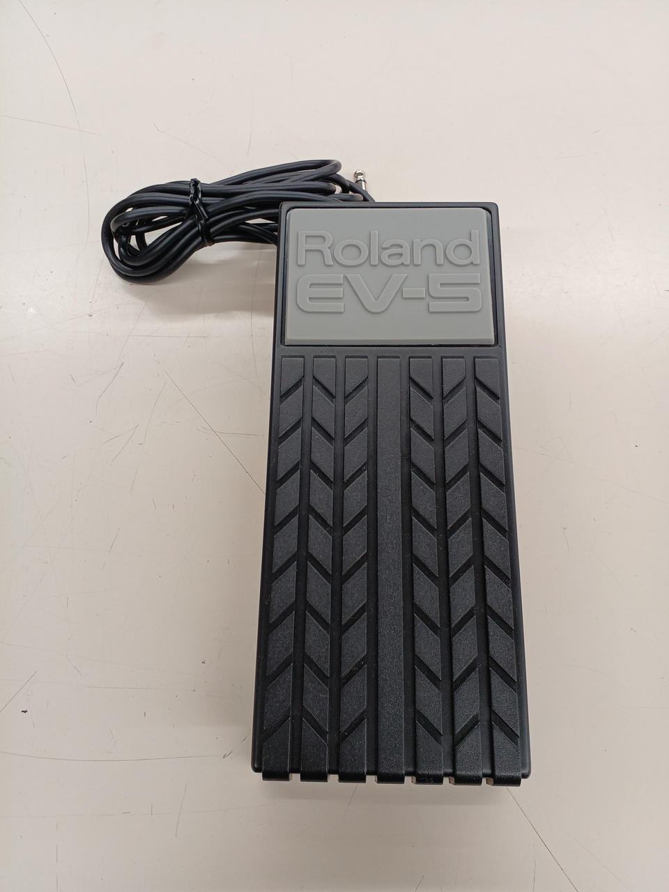 Roland エクスプレッションペダル Amazon | Roland ローランド エクスプレッションペダル EV-5