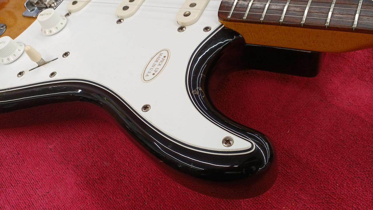 Fender フェンダージャパン　 ストラトキャスター　JVシリアル　改造あり Fender フェンダージャパン ストラトキャスター JVシリアル 改造あり