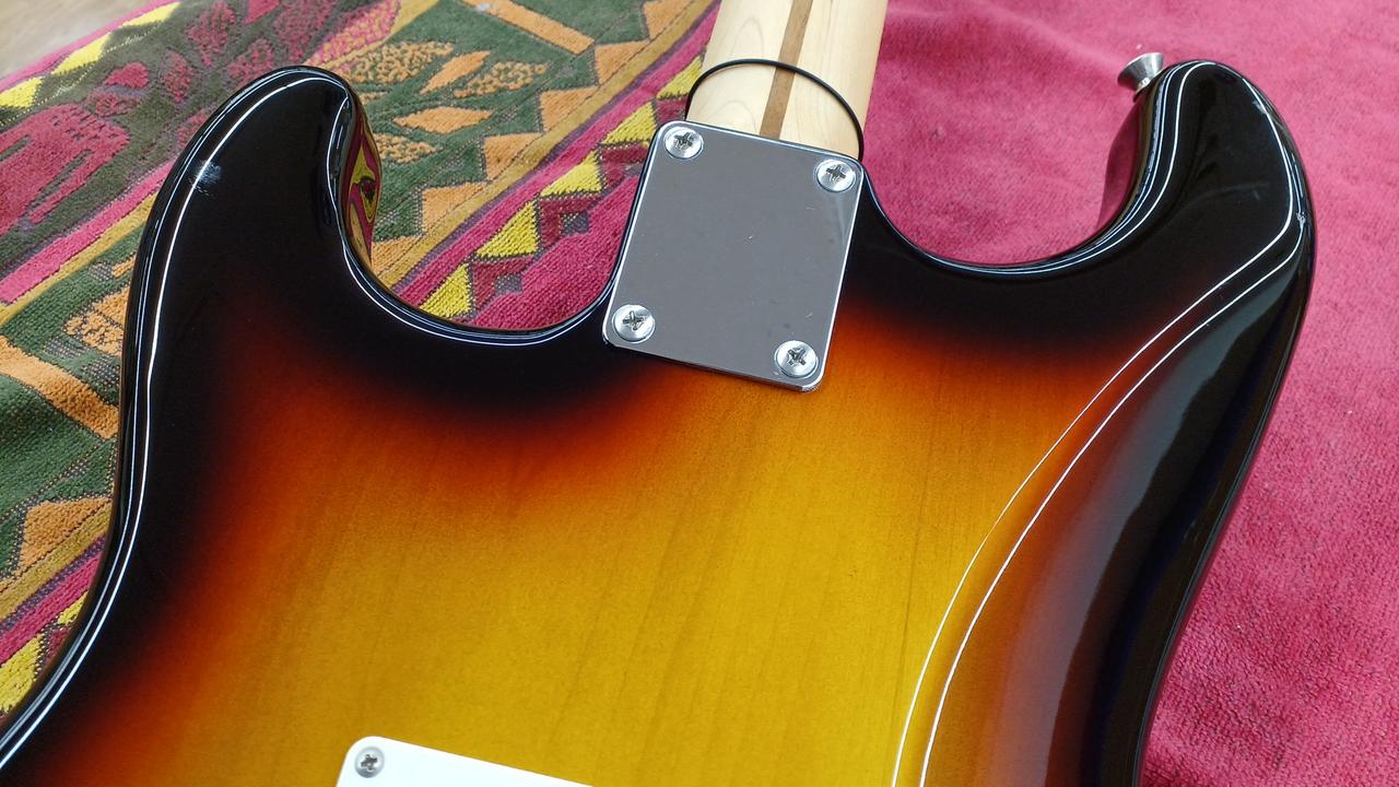 フェンダージャパン(FENDER JAPAN)|エレキギター ストラト
