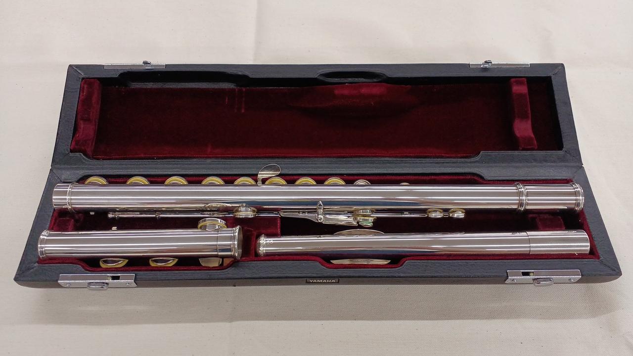 ヤマハ　美品⭐︎ フルート ★最終★お値下　再出品⭐︎ ヤマハ 美品⭐︎ フルート ☆最終☆お値下 再出品⭐︎ - メルカリ