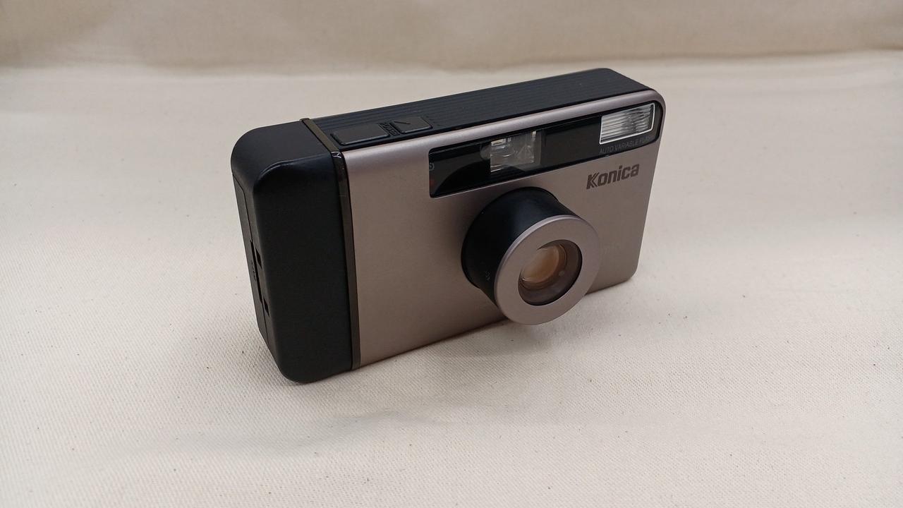 コニカ(KONICA)|コンパクトフィルムカメラ【ジャンク】|HARDOFF