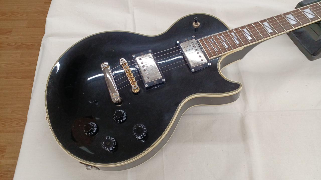 HISTORY DIGNITY レスポール エレキギター　ソフトケース付き History DIGNITY レスポールスタイル 専用ハードケース付き