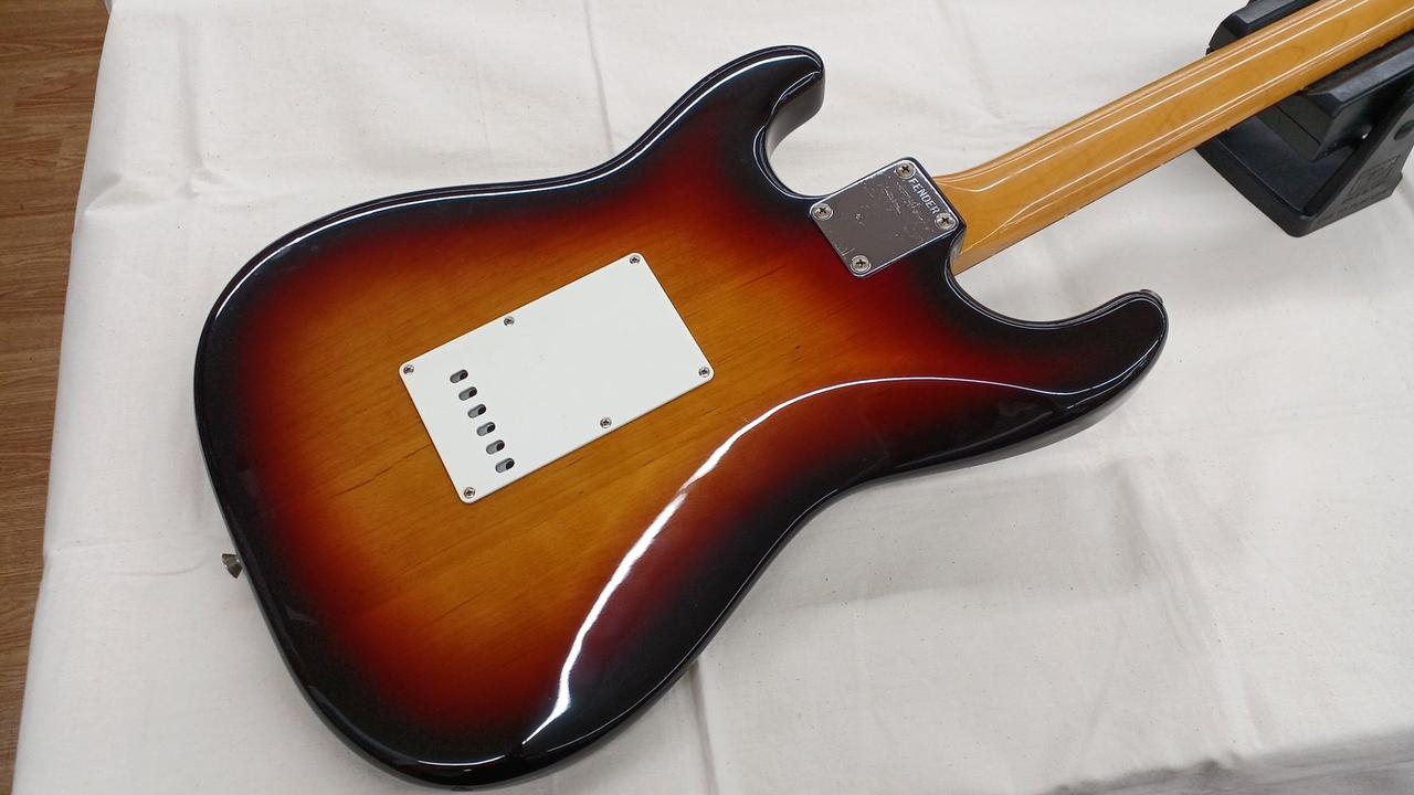 限界突破　fender japan ストラトキャスター　Eシリアル Fender Japan STD-57 Eシリアル【88年製】 | ギター屋funk ojisan