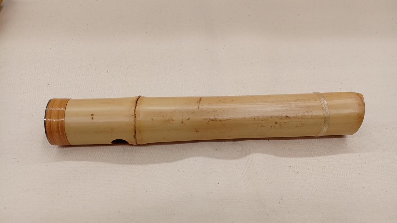尺八　本体　銘柄不明　ケース付き 不明|尺八【ジャンク】|HARDOFFオフモール（オフモ）|1010640000043178