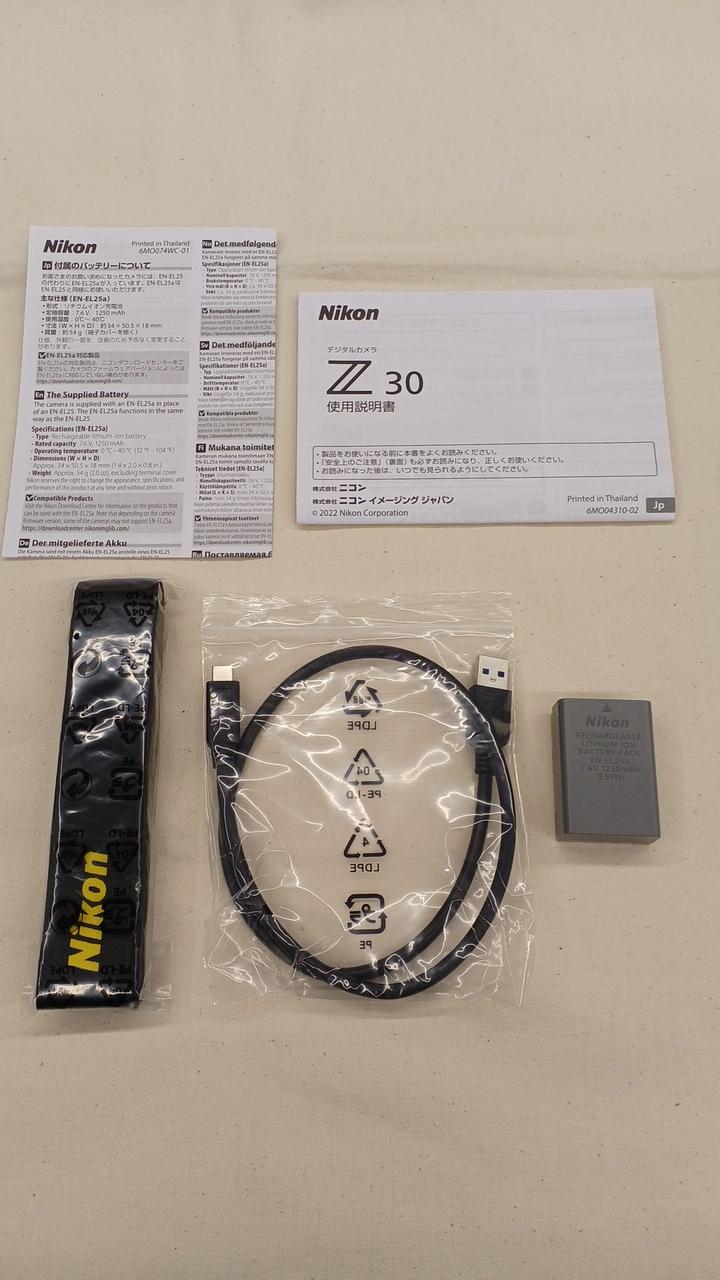 付属品は画像にあるもので全てです