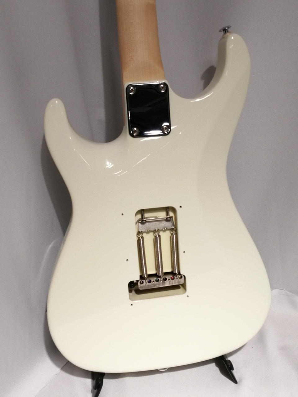 SUDER エレキギター ホワイト SUDER エレキギター ホワイト 楽器・機材