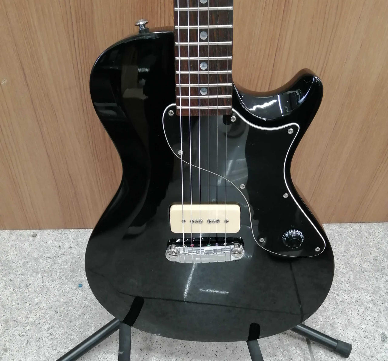 PRS ポールリードスミス エレキギター SE ONE ブラック 希少 レア 新入荷情報】PAUL REED SMITH(PRS)エレキギター SEシリーズの