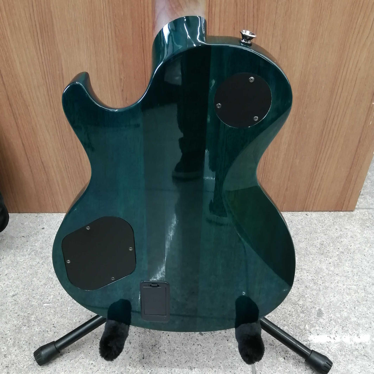 HARLEY-DAVIDSON エレキギター Squier by Fender SONIC STRATOCASTER HT H Black エレキギター