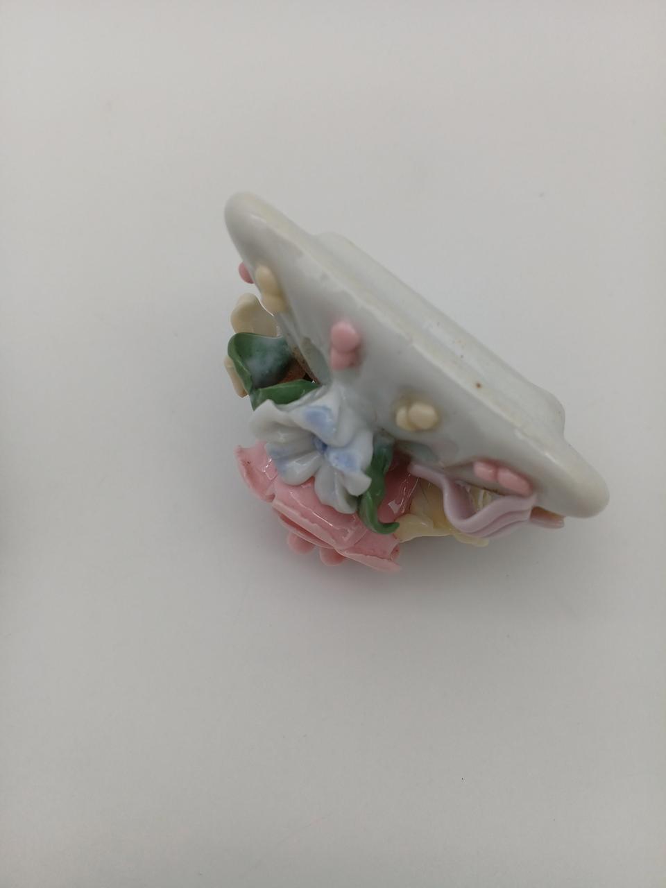 水色花びら欠けあります