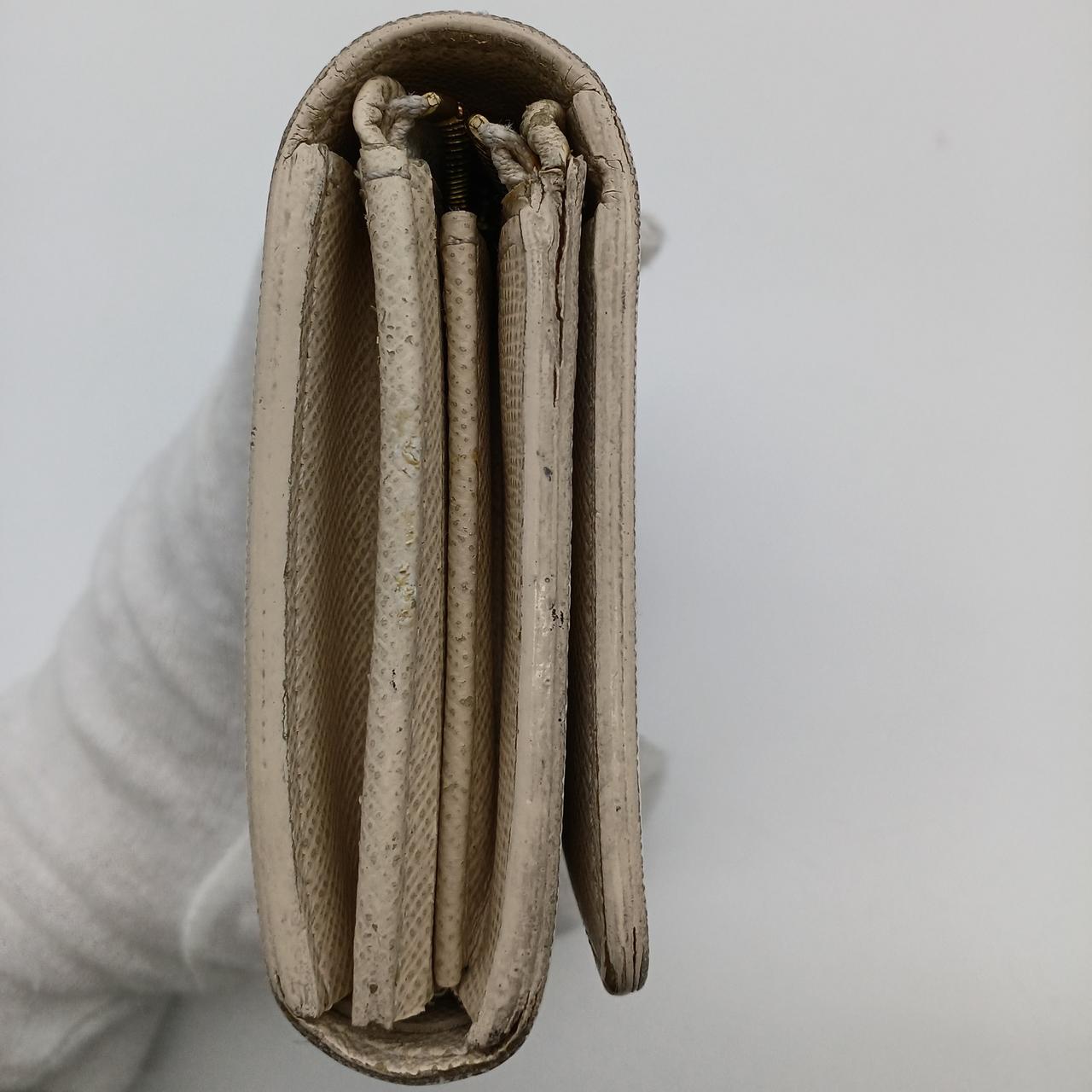 ひび割れ有ります