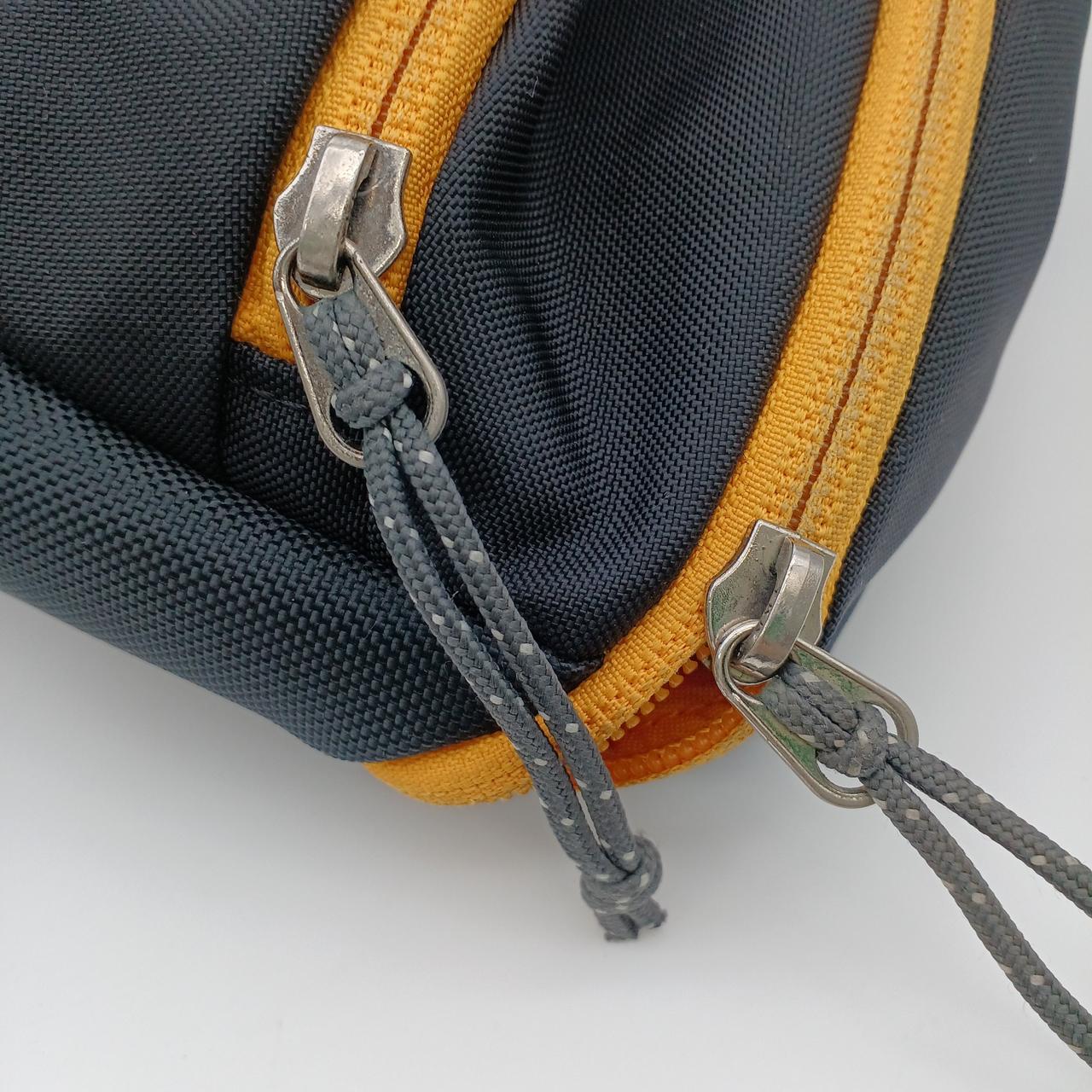 ファスナー汚れ