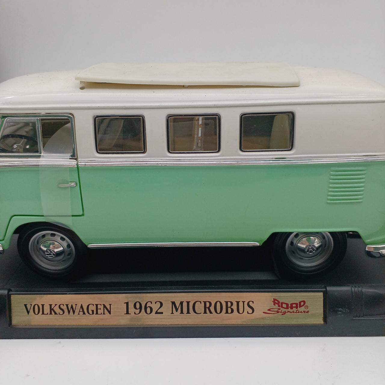 天井部分が浮いています