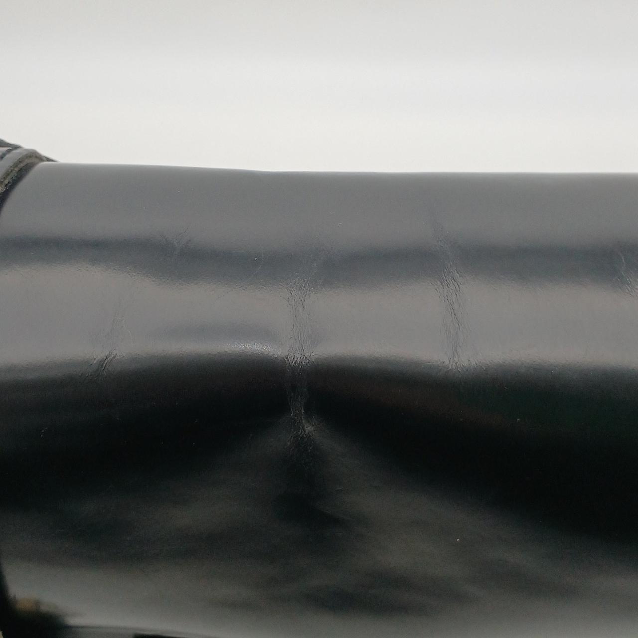 ひびキズ有ります