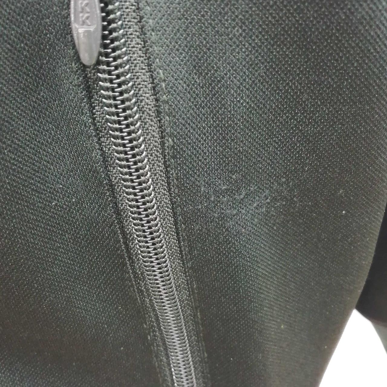 少し毛羽立ちあります