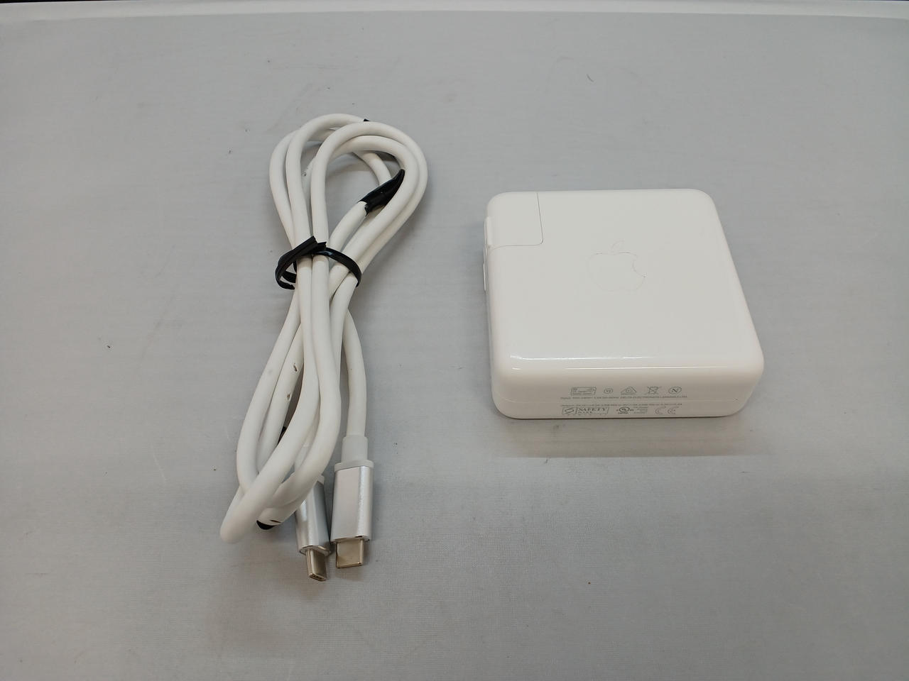 アップルコンピュータジャパン(APPLE)|【ジャンク】MACBOOK Pro 2017