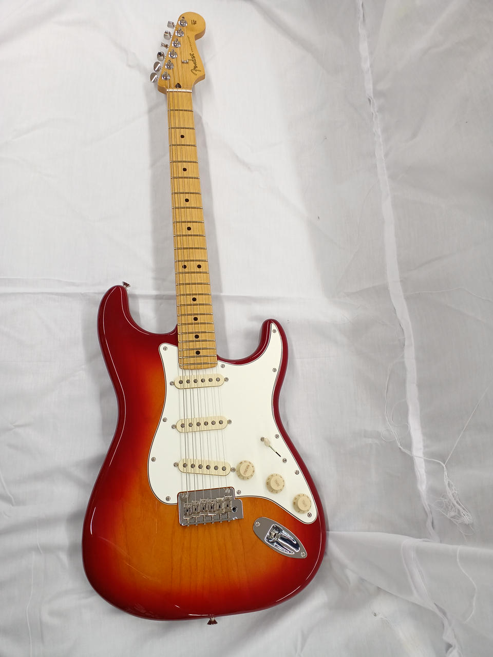 フェンダー　　STRATOCASTER JD16 フェンダー STRATOCASTER JD16