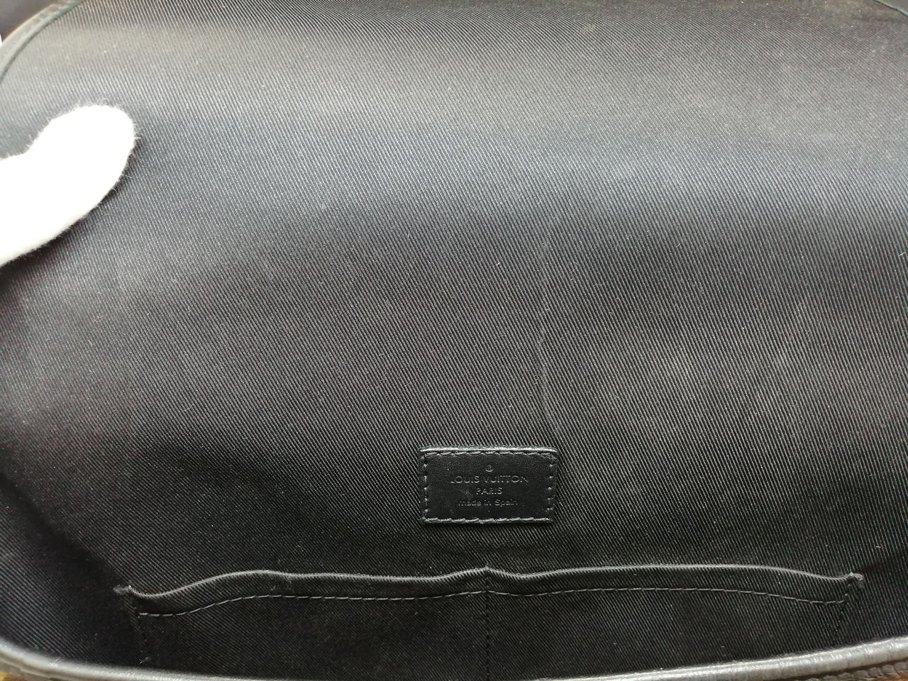 本体内側ダメージ