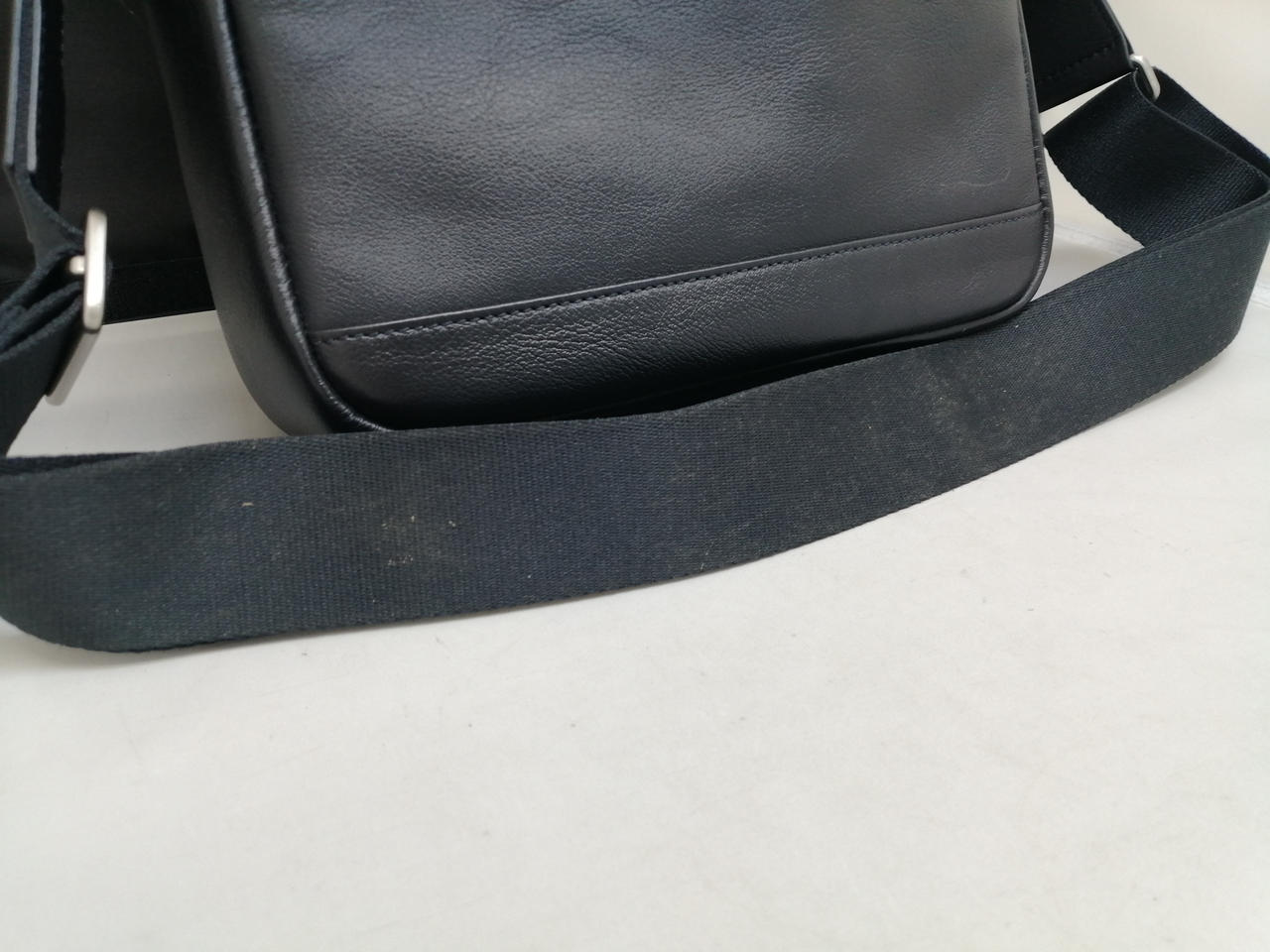 ショルダーストラップ汚れあり
