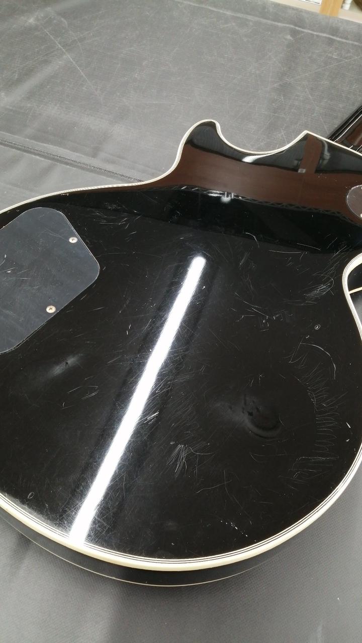 各部に擦り傷が多くあります