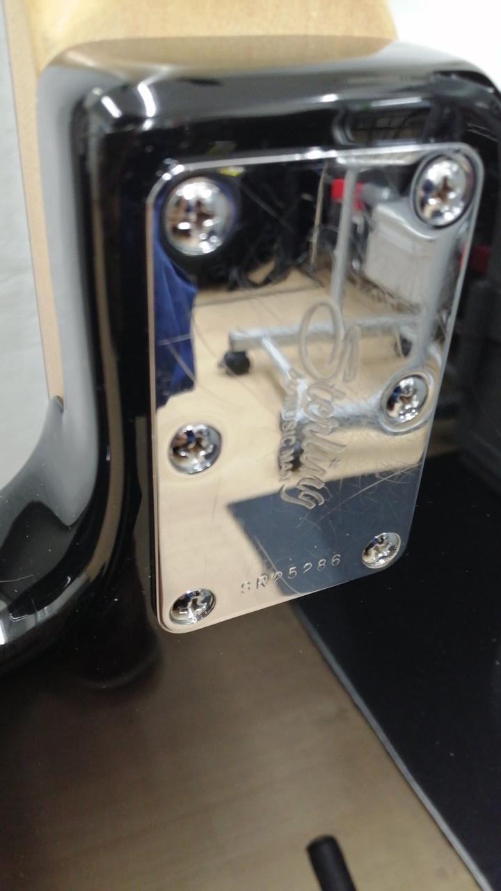 バックプレート傷あり