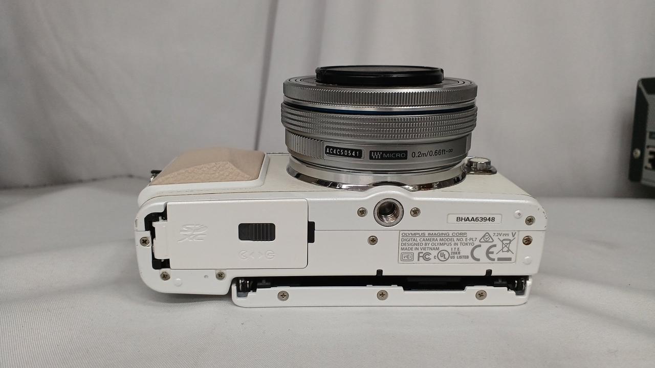 OLYMPUS ミラーレス一眼カメラ 交換レンズ付き オリンパス(OLYMPUS)|ミラーレス一眼レンズキット|【ハードオフ公式