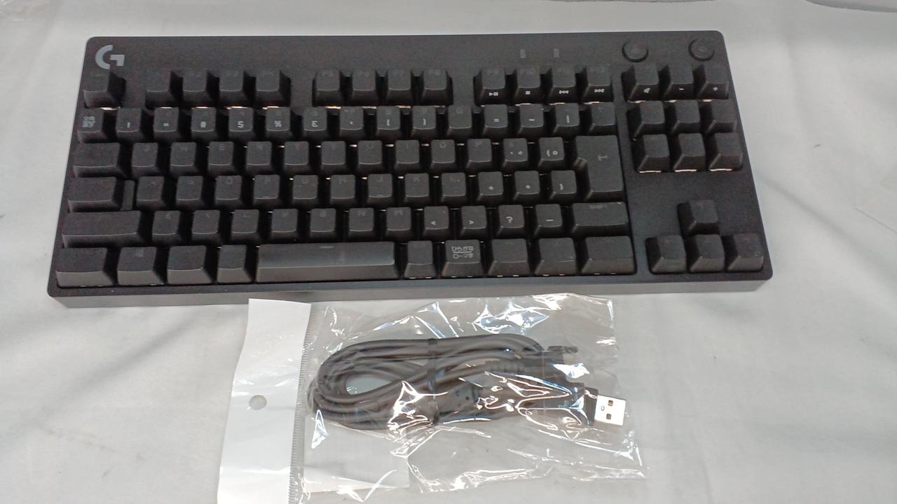 付属品：接続ケーブル