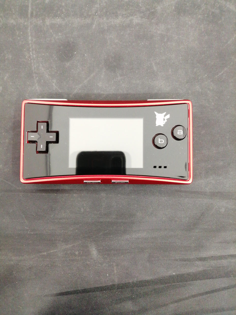 ゲームボーイミクロ ポケモンセンター限定ver（ポケモンセンター