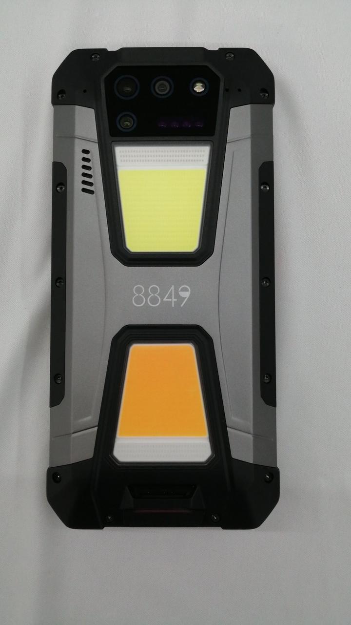 携帯電話本体 30台セット山売り 30万円もする中国の超高級スマホ「8848」とは？：山根康宏の海外