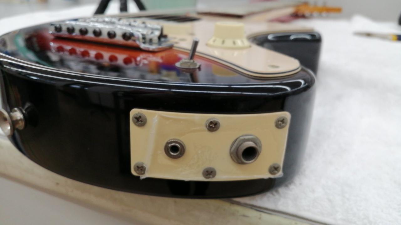 最終値下げ加熱処理ＡＩＹ再生フェルナンデスストラトタイプ3SノイズレスPUメタ紺 フェルナンデス(FERNANDES)|エレキギター|HARDOFFオフモール