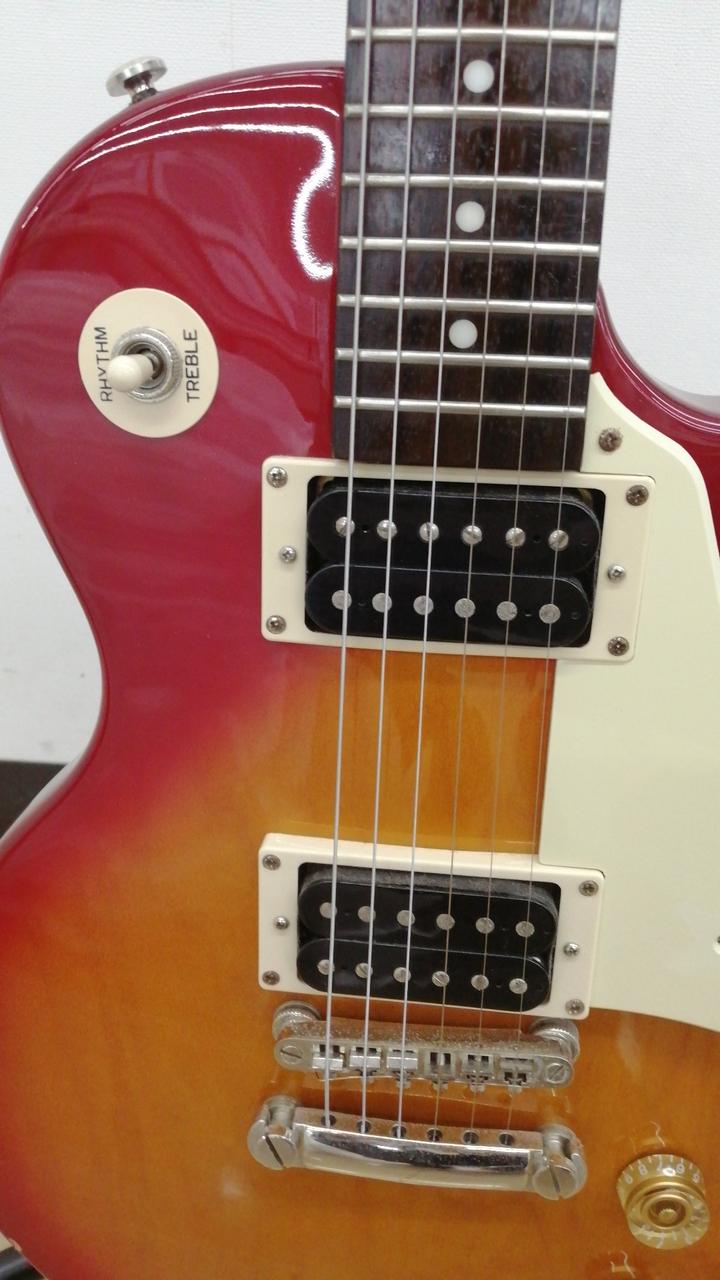 ⭐️直接引取3000円引OK！⭐️Epiphone エレキベース 赤　ケース付 エピフォン エレキベース 赤系 ケース付き エレキベース