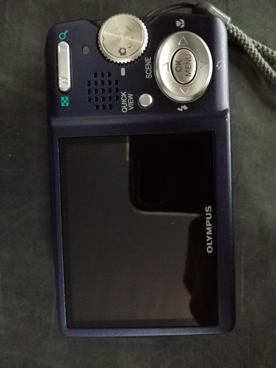 デジタルカメラ OLYMPUS 750 オリンパス ニュースリリース： 光学5倍ズームで世界最小・最
