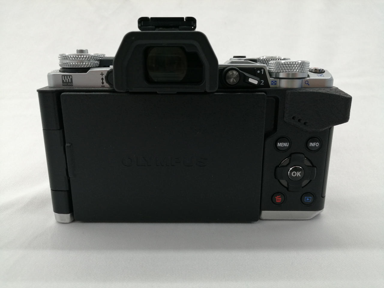OLYMPUS コンパクトデジタルカメラ　μ−30　綺麗なものと傷だらけの2台 OLYMPUS コンパクトデジタルカメラ μ−30 綺麗なものと傷だらけの2台