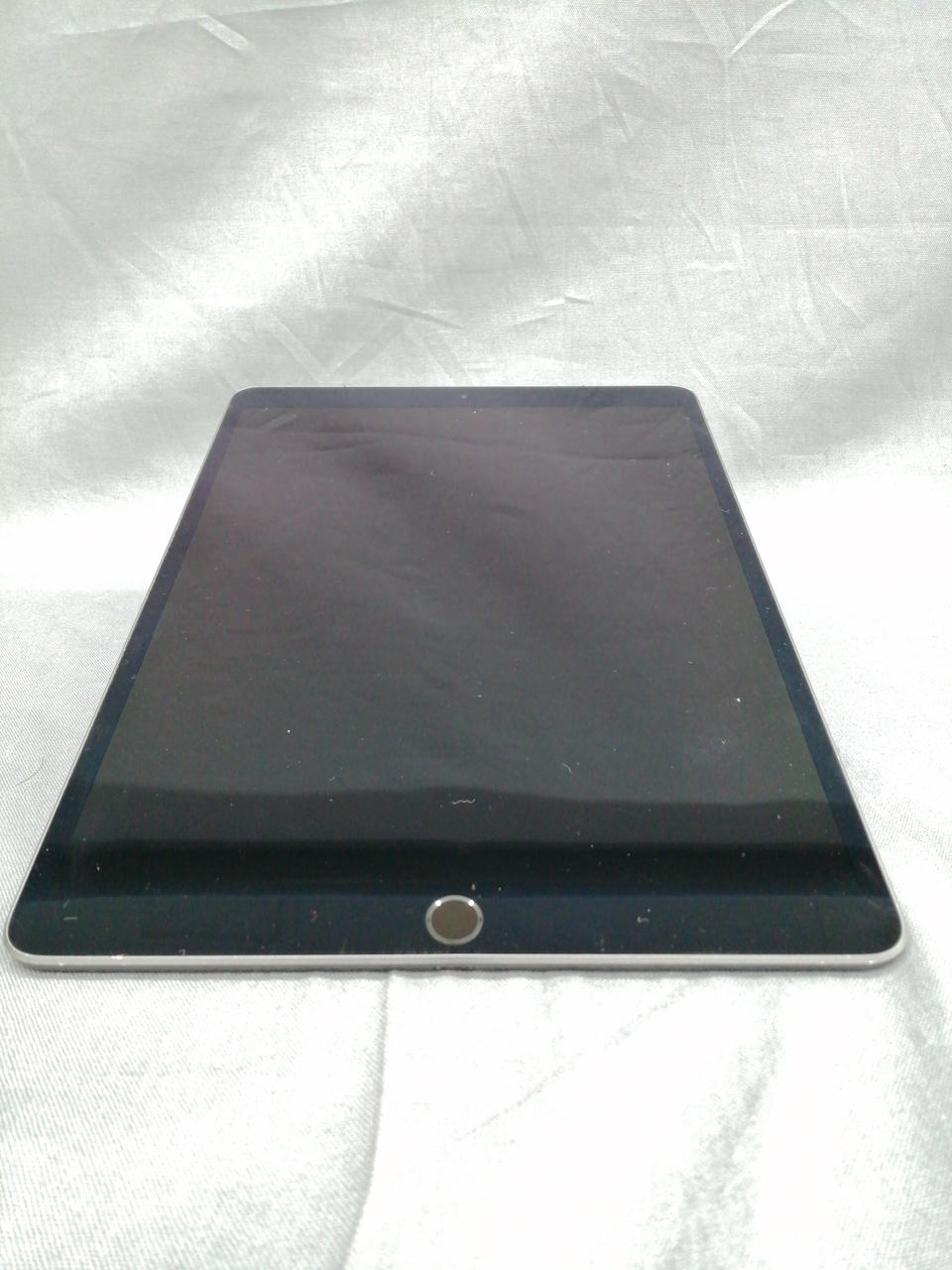 写真には写らないですが細かいキズあります