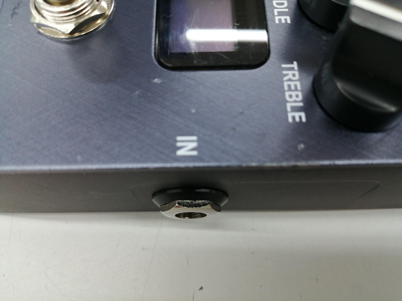 はがれ、キズ多めの部位です