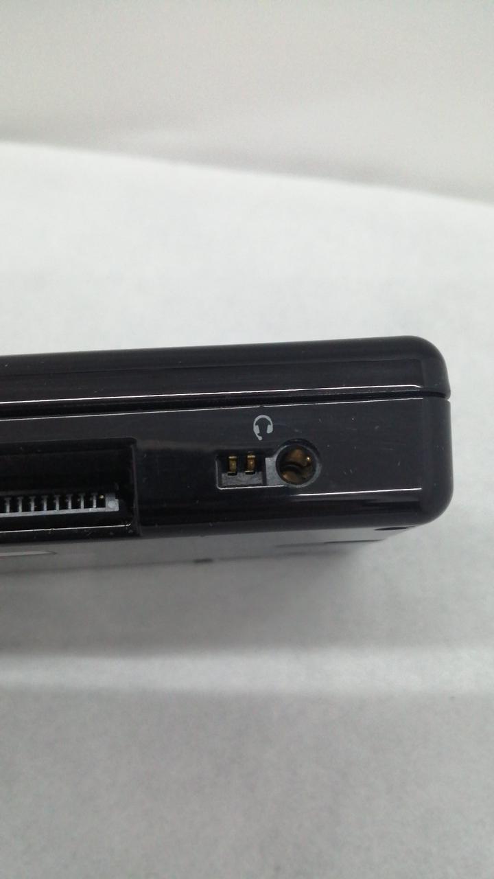 イヤホンジャックカバーなし