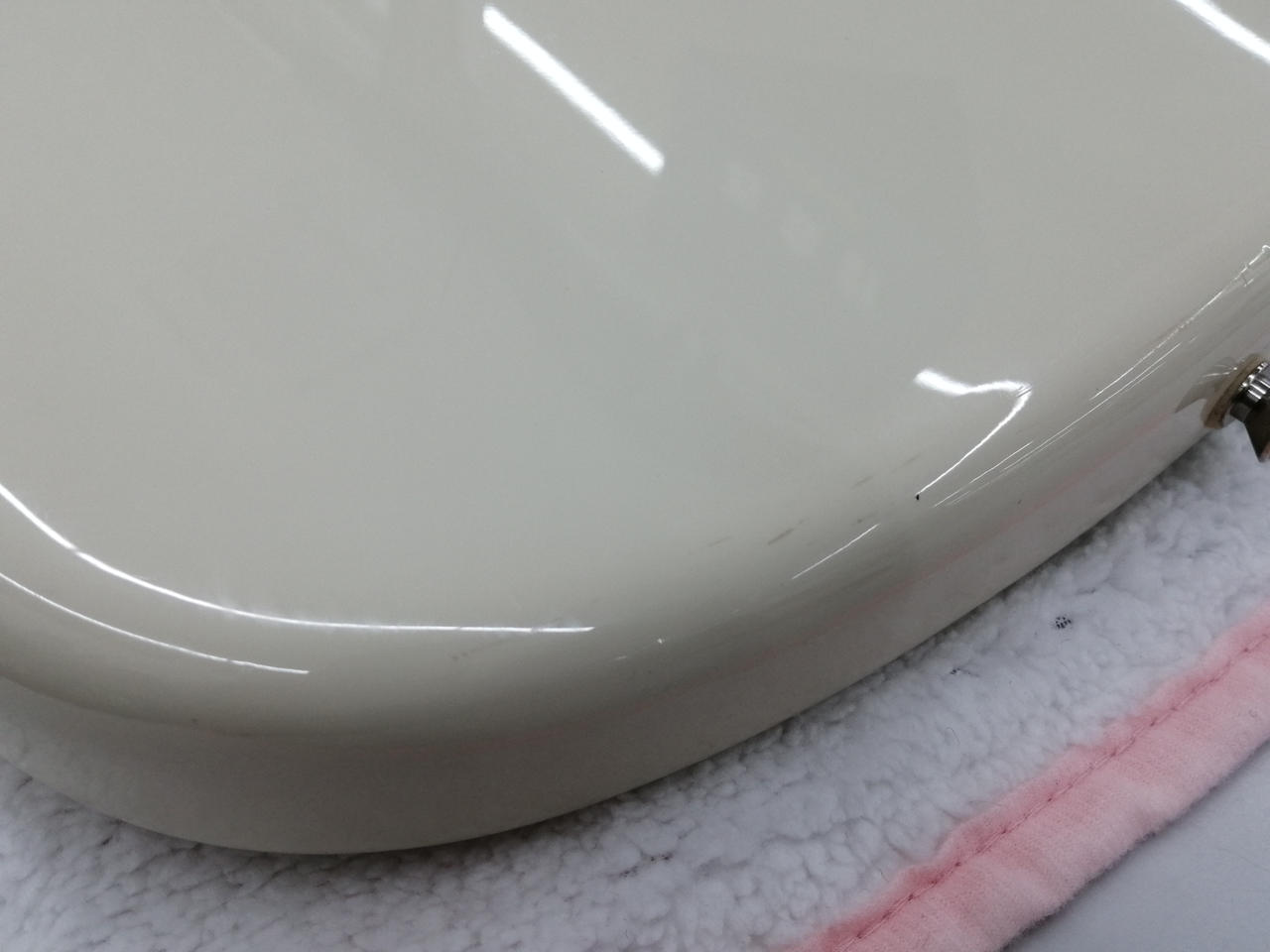 ボディ裏キズあり