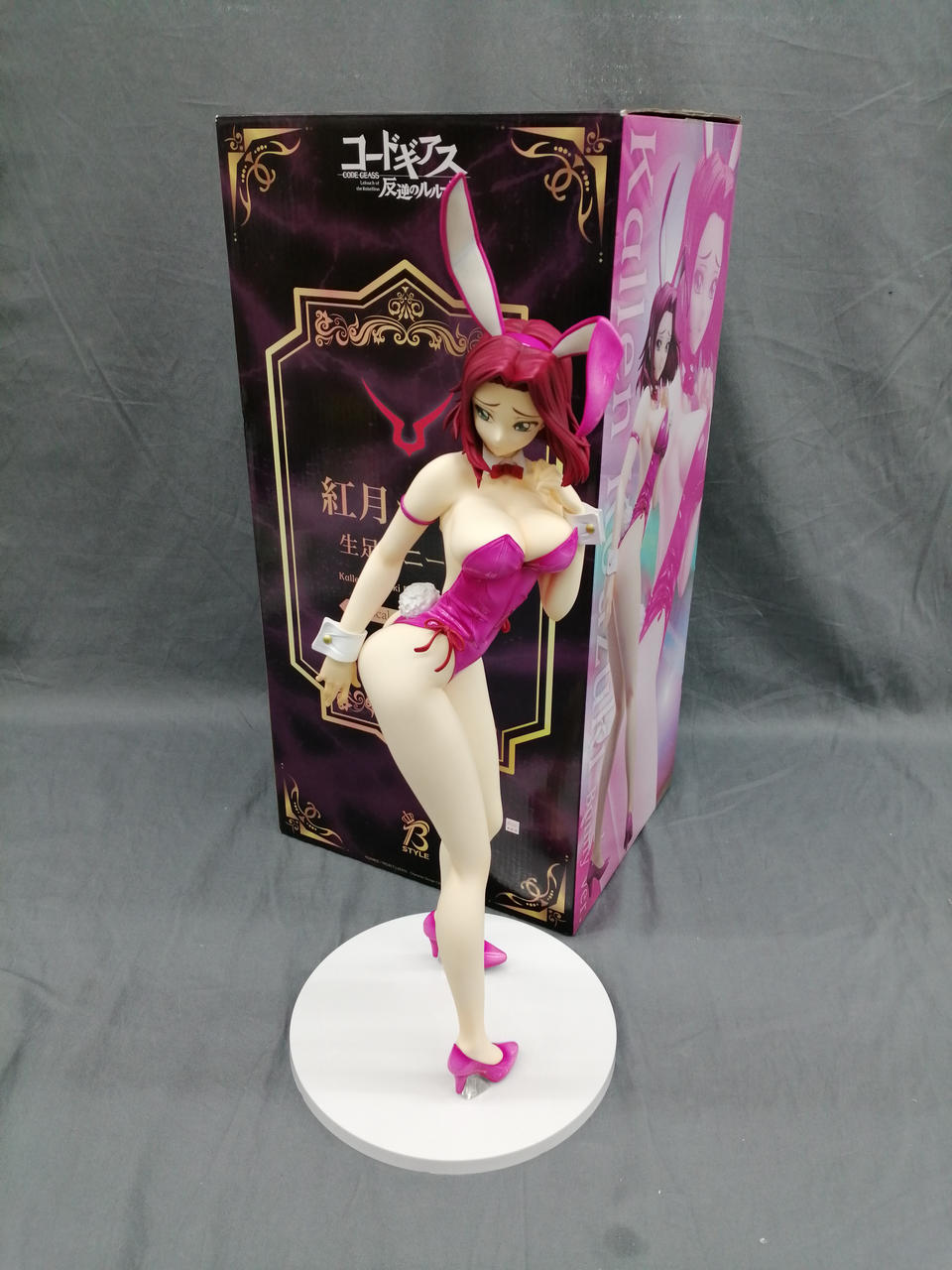 フリーイング FREEing 1/4 フィギュア　3体セット Amazon | フリーイング 戦闘兎 ×10 1/4スケール PVC製 塗装済み