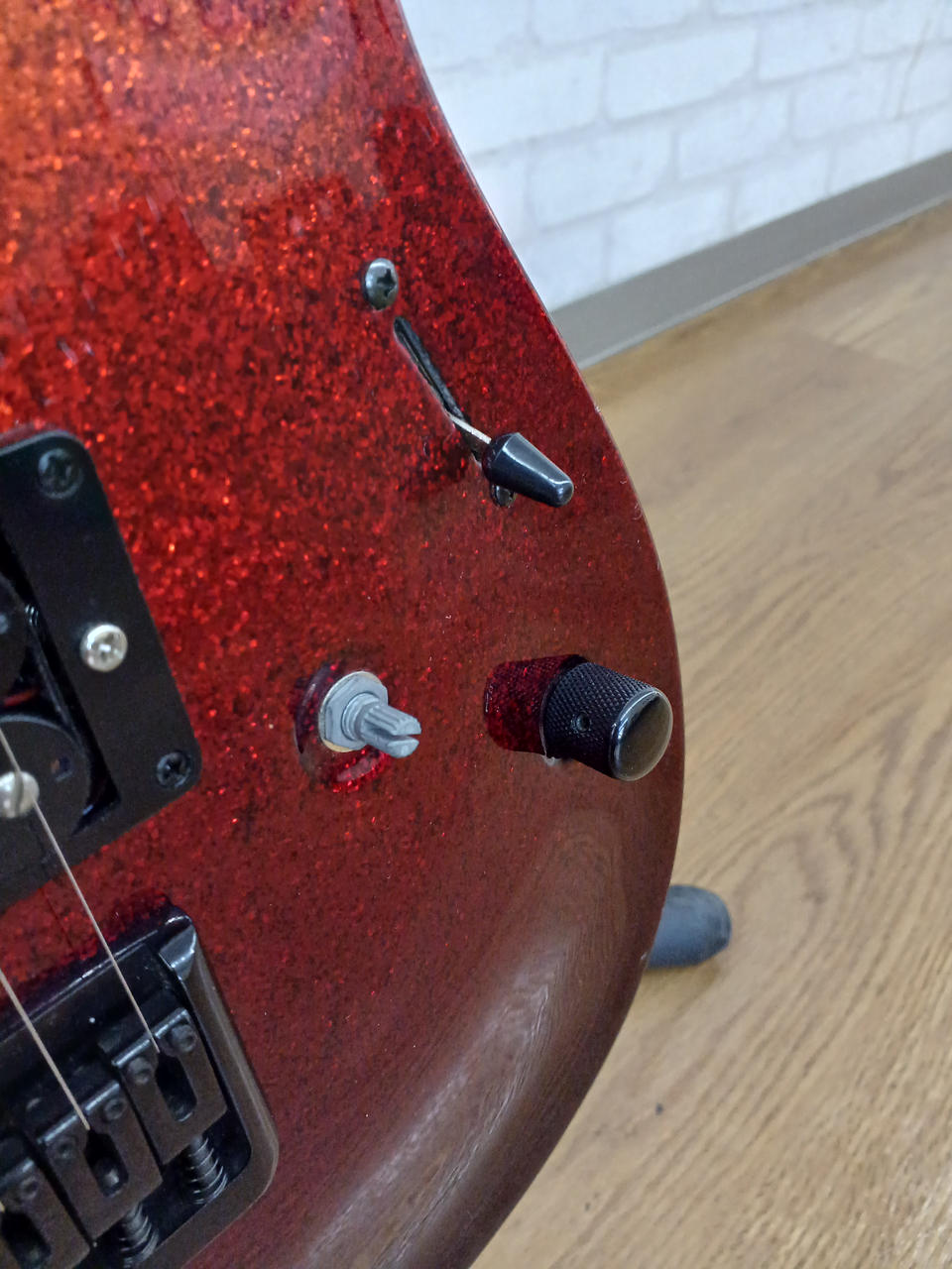 Grassroots G-TB-55R Electric Guitar 22F Coil Tap Missing Vol
