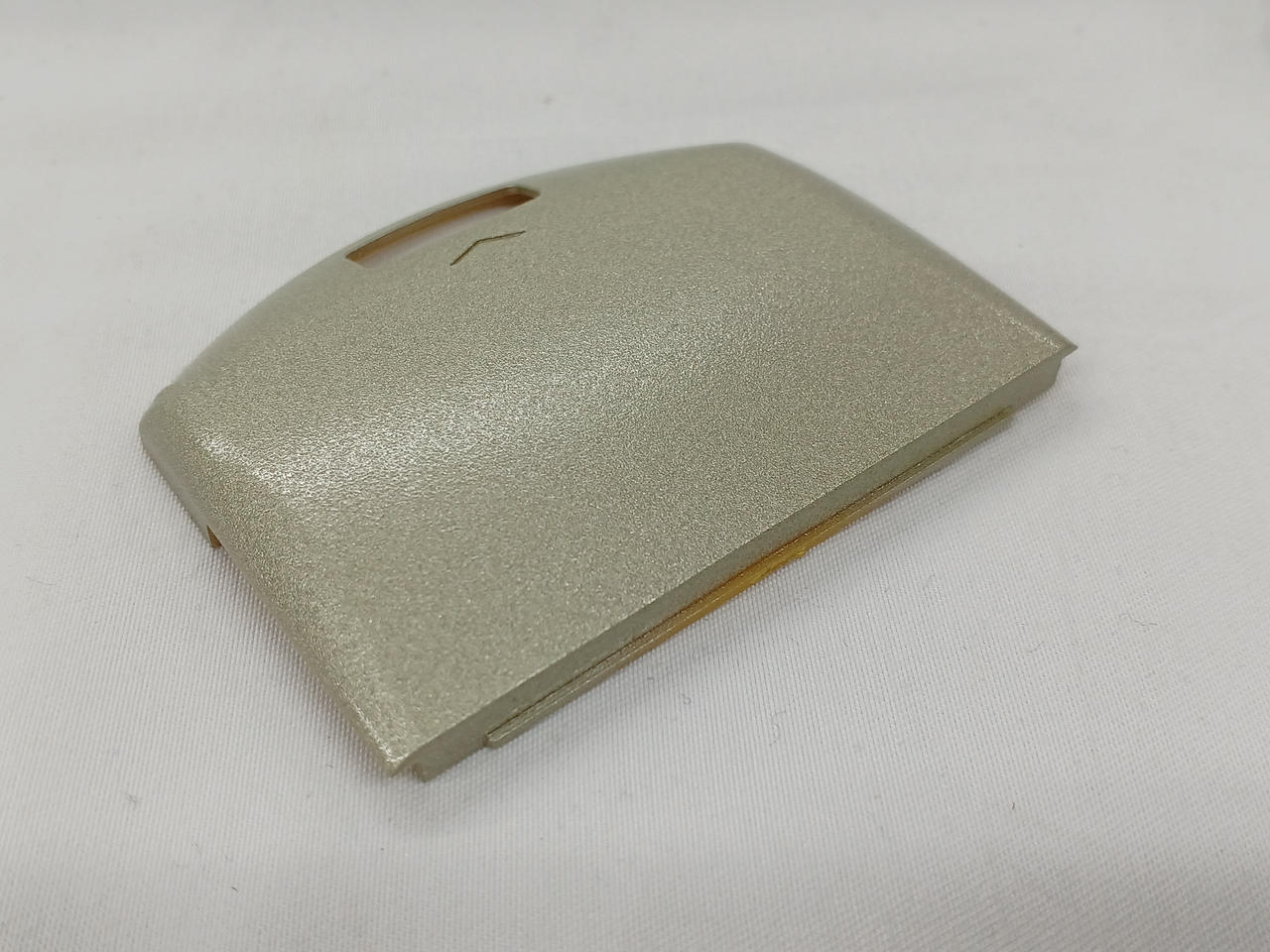 ※別色のカバーに塗装してあります