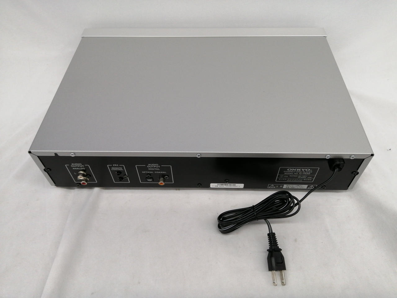ONKYO オンキョー/CDプレーヤー/C-7030/3400JJ3850023875/ピュアオーディオ/Bランク/75【中古】 ONKYO C-7030 〓 17年製 オンキョーのフルサイズCDプレーヤー
