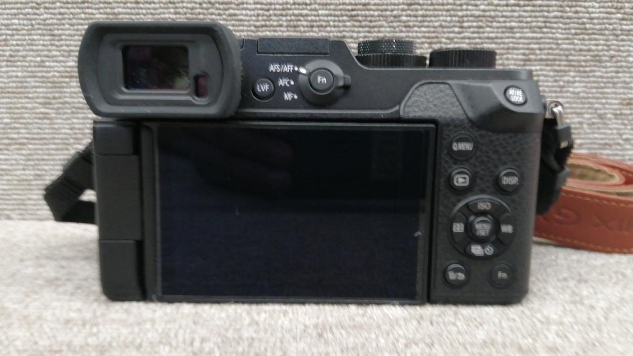 OLYMPUSとPanasonicミラーレスカメラをお持ちの方におすすめ！黒MF OLYMPUSとPanasonicミラーレスカメラをお持ちの方におすすめ！黒MF