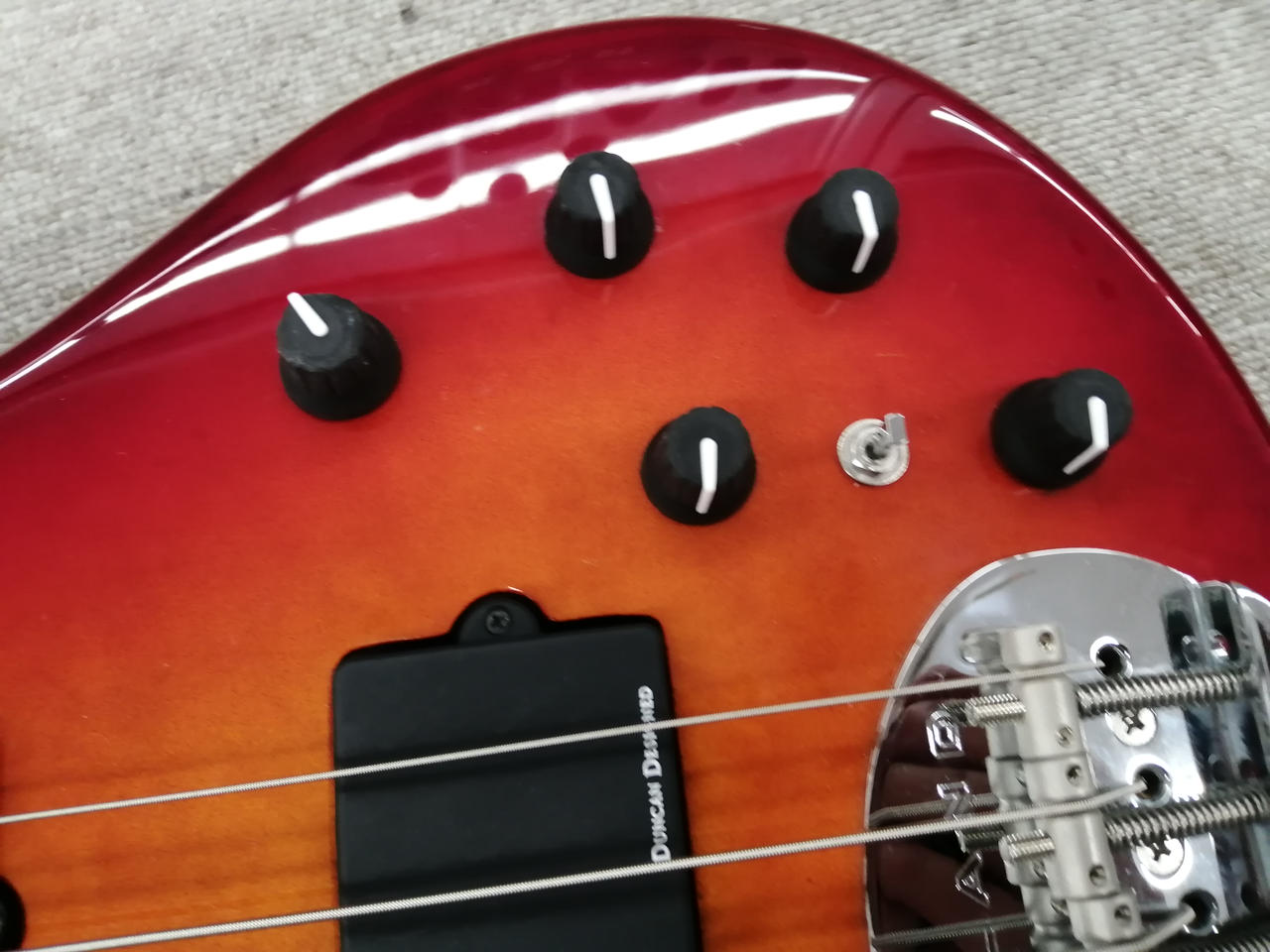 レイクランド(LAKLAND)|ベースギター・エレキベースその他