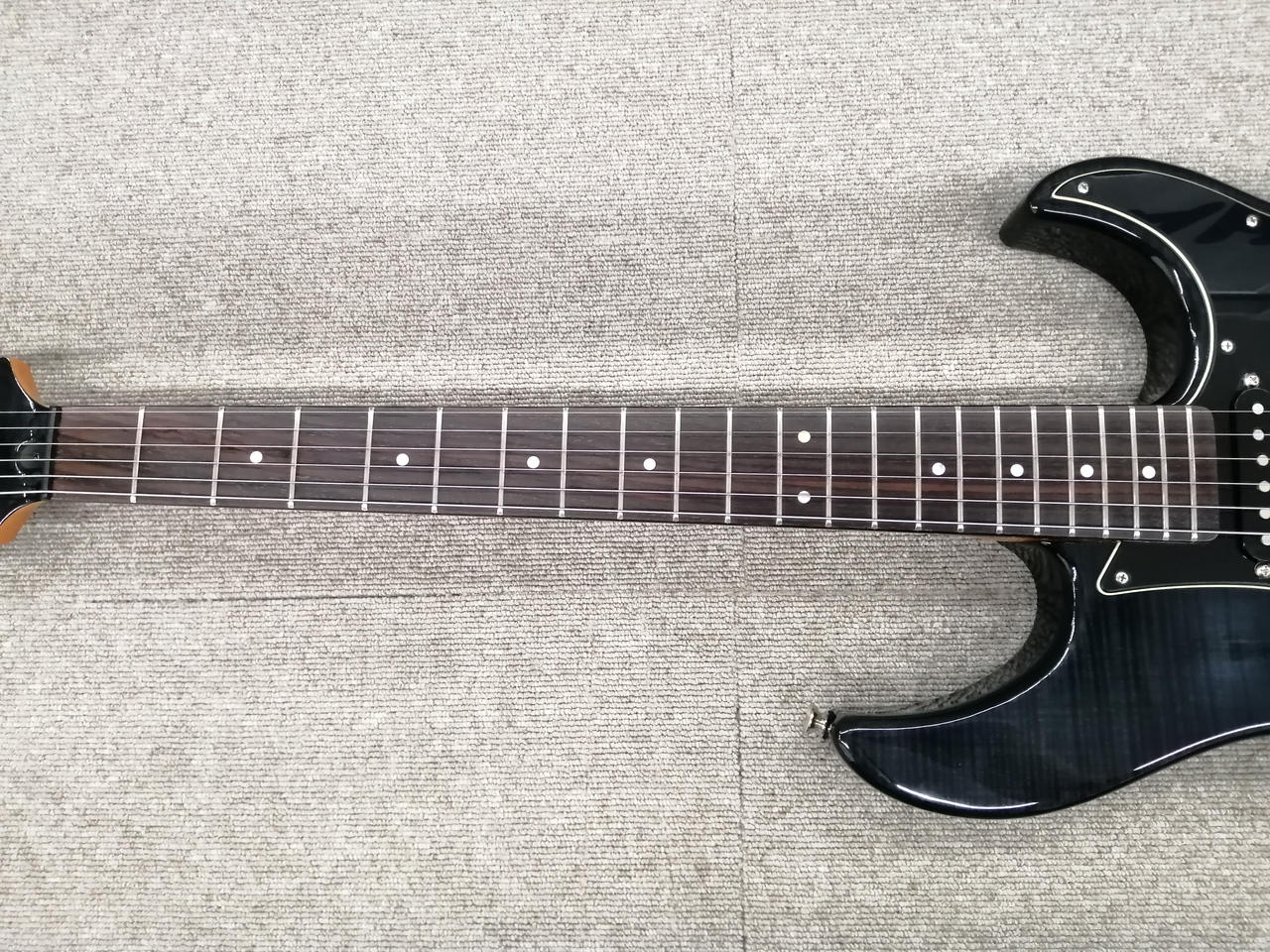YAMAHA YGX121P 黒×青 ストラトキャスタータイプ YAMAHA / ストラトキャスタータイプ / エレキギター】一覧