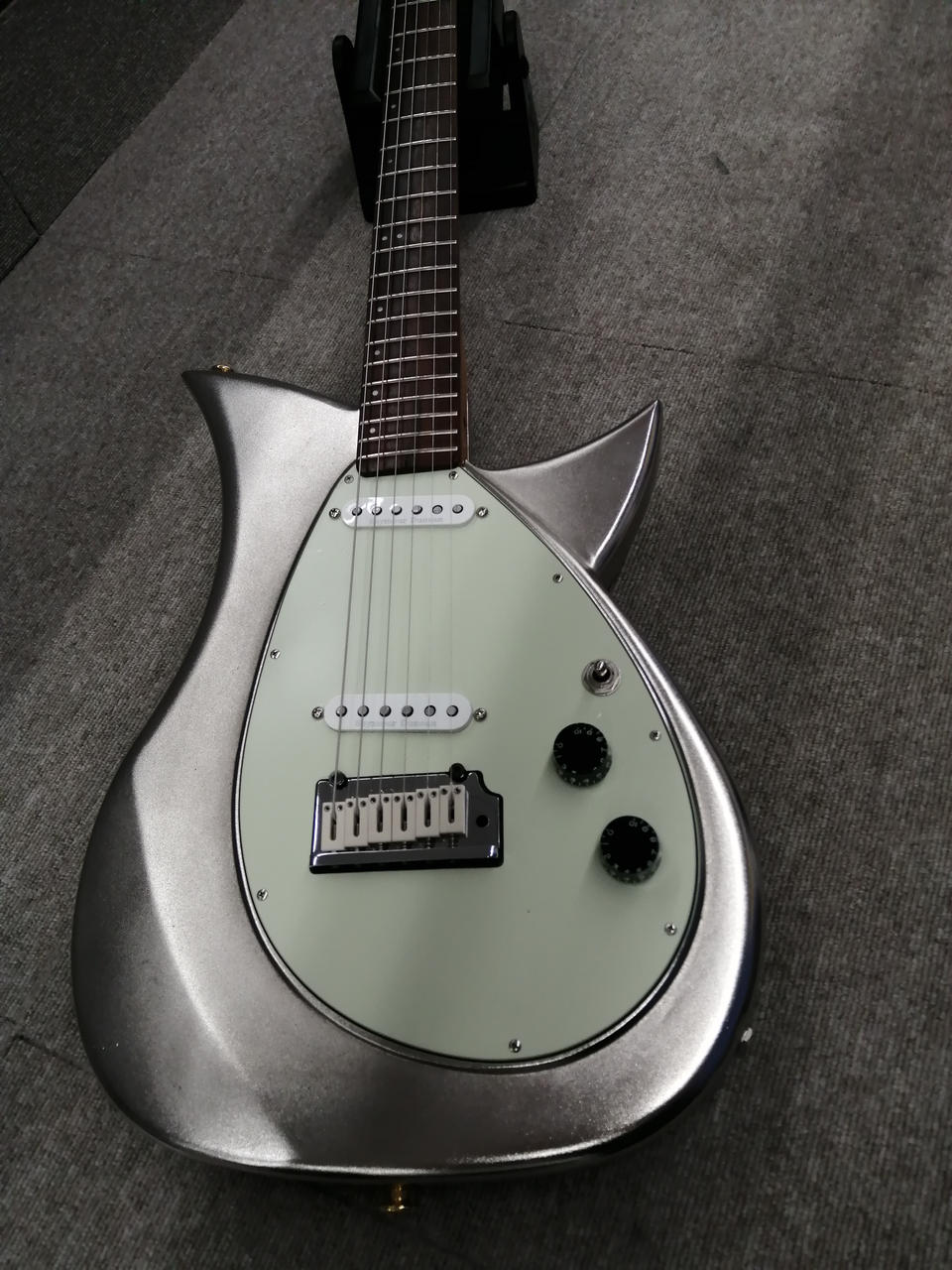 Tokai W1252 超激レア　メイプル2P単板+カーボンネック Tokai LS-101 Sherwood Green Metallic <トーカイ>｜平野楽器