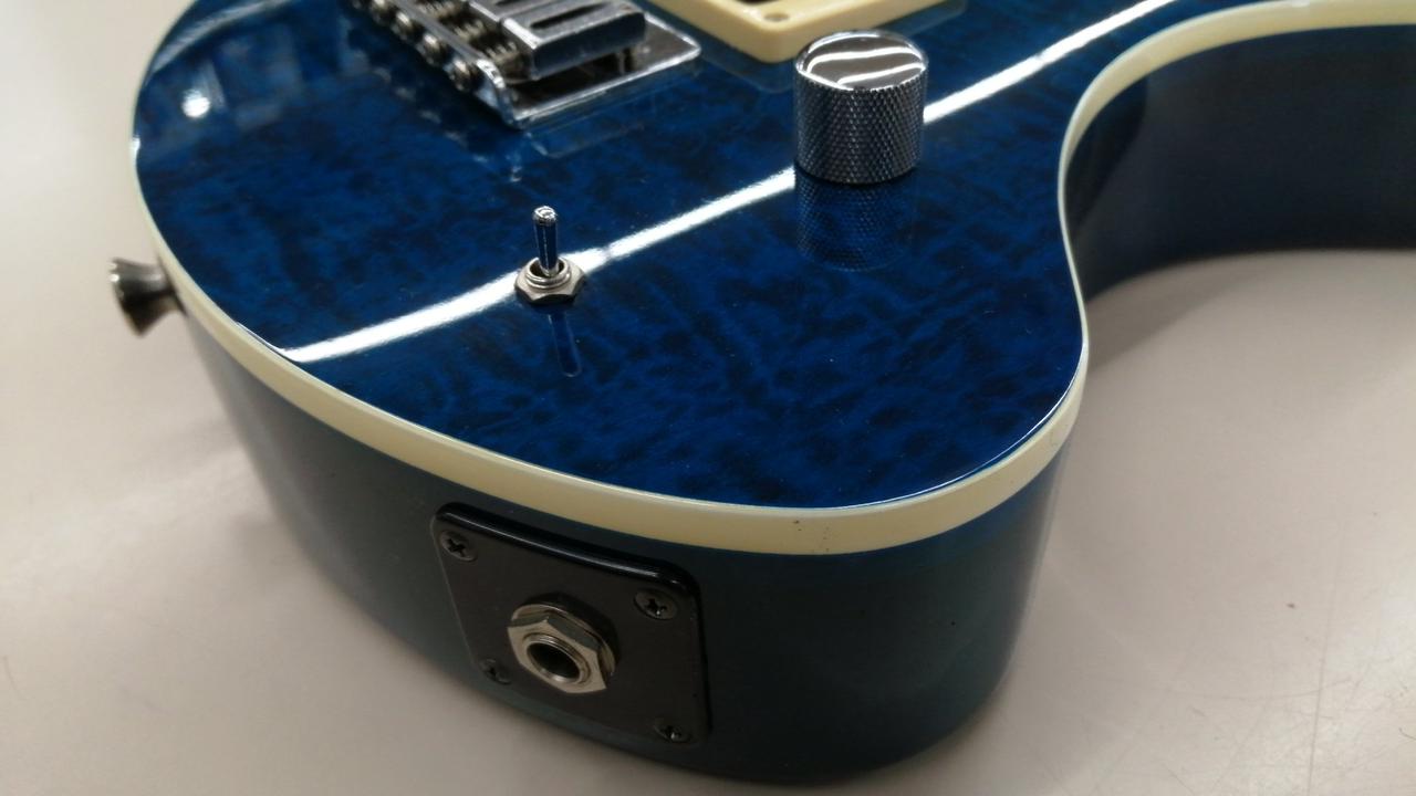 FERNANDES エレキギター 青 FERNANDES エレキギター 青 フェルナンデス（ブルー・ネイビー/青色系
