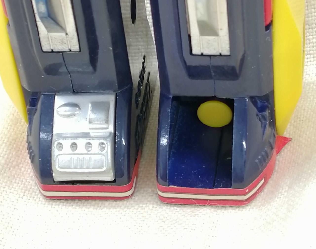 左つま先パーツ欠損