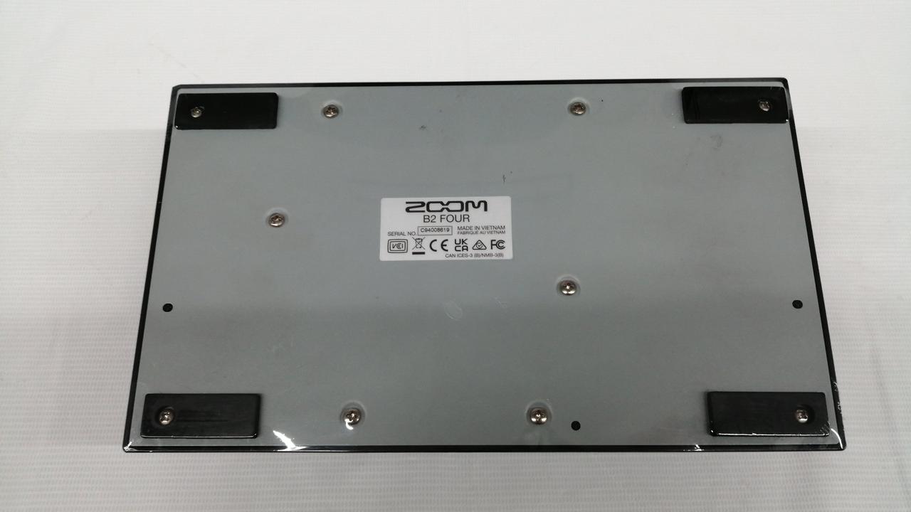 ZOOM B2 FOURマルチエフェクター中古美品 ZOOM B2 FOUR (マルチエフェクター) - 【ESP直営】BIGBOSS