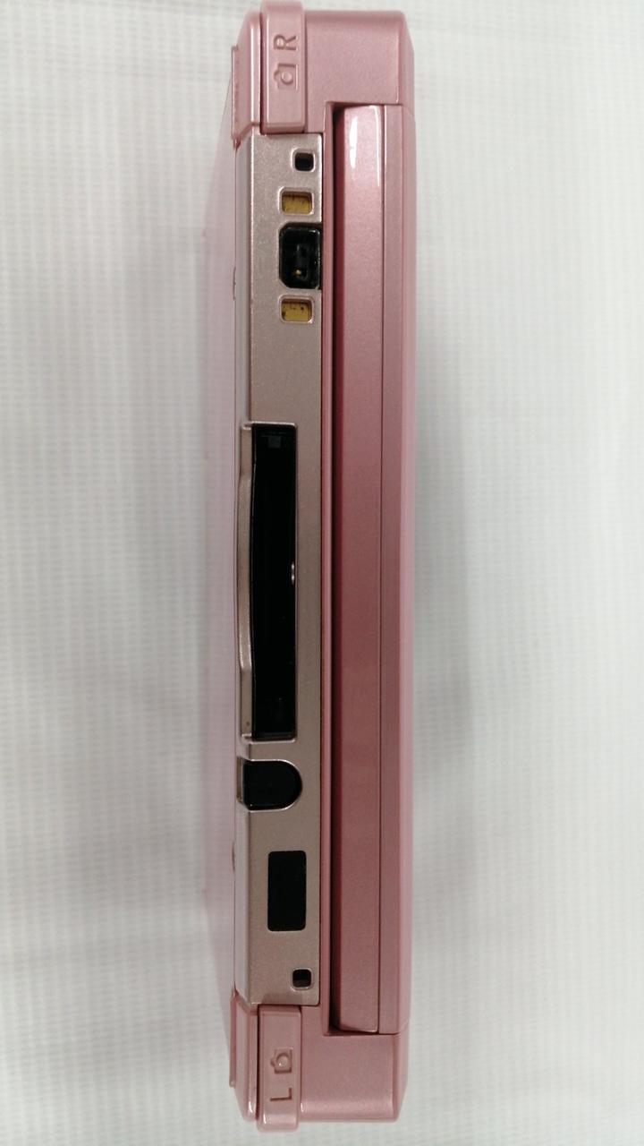 充電口傷あります。ペン外れやすいです。